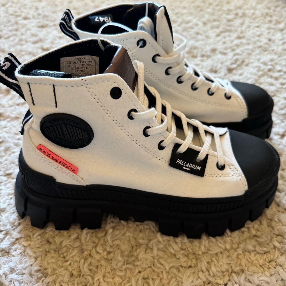 Palladium shoes